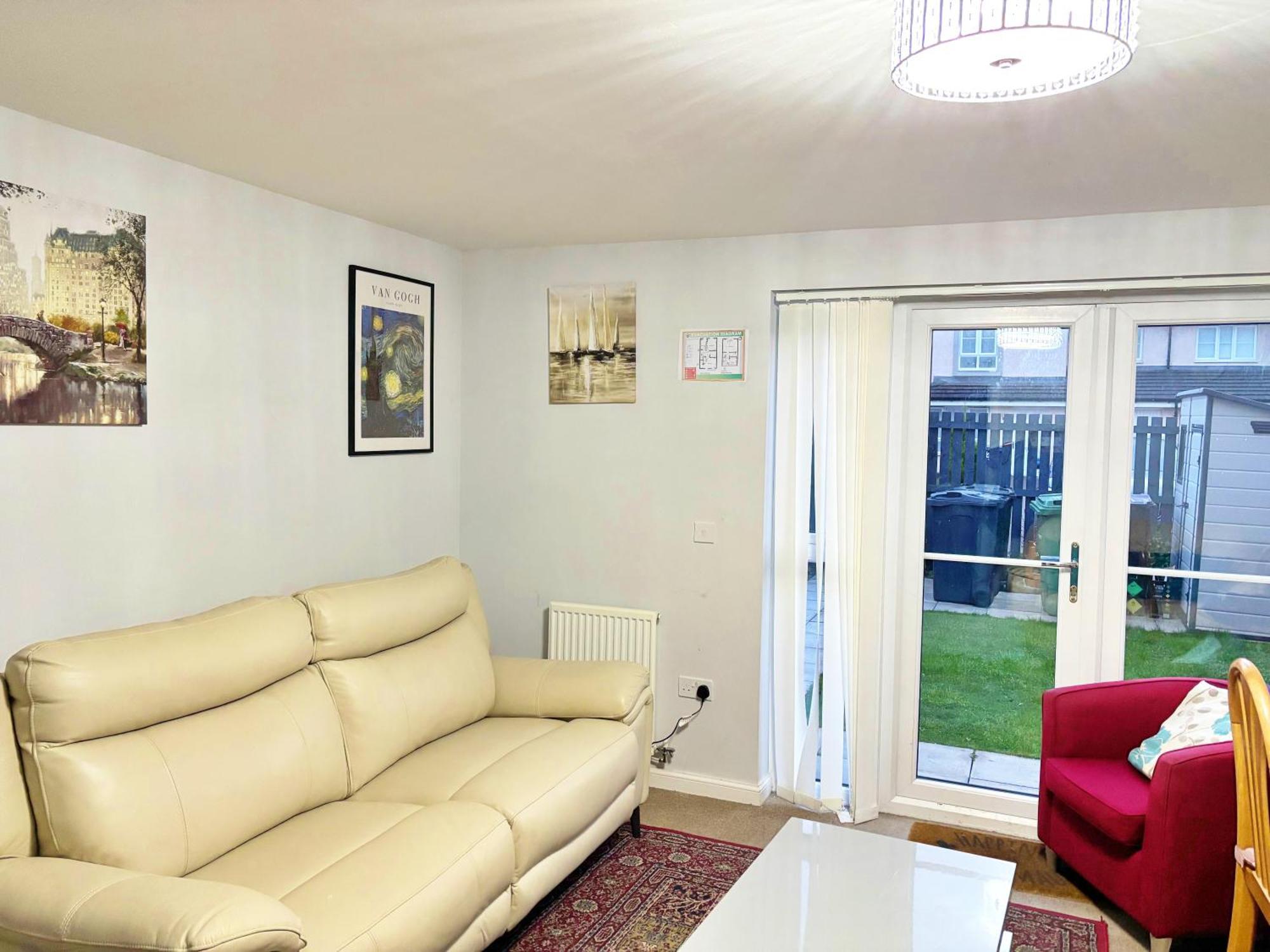 Vakantiehuis Newbuild - 3 Bedrooms, 2 Baths,5 Mins From Airport